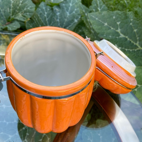 New Hinged pumpkin canister cookie jar - Picture 4 of 5